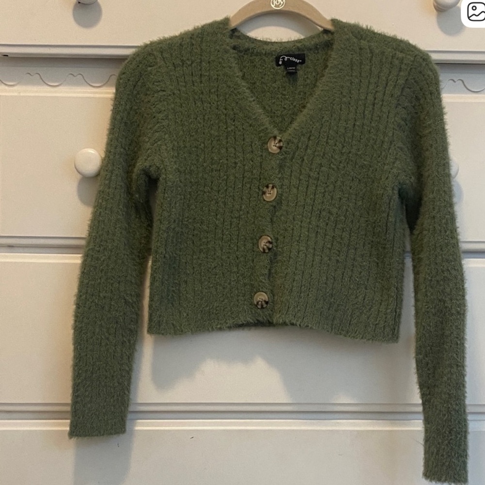 Art Class Olive cropped Button-Up Cardigan size medium 8